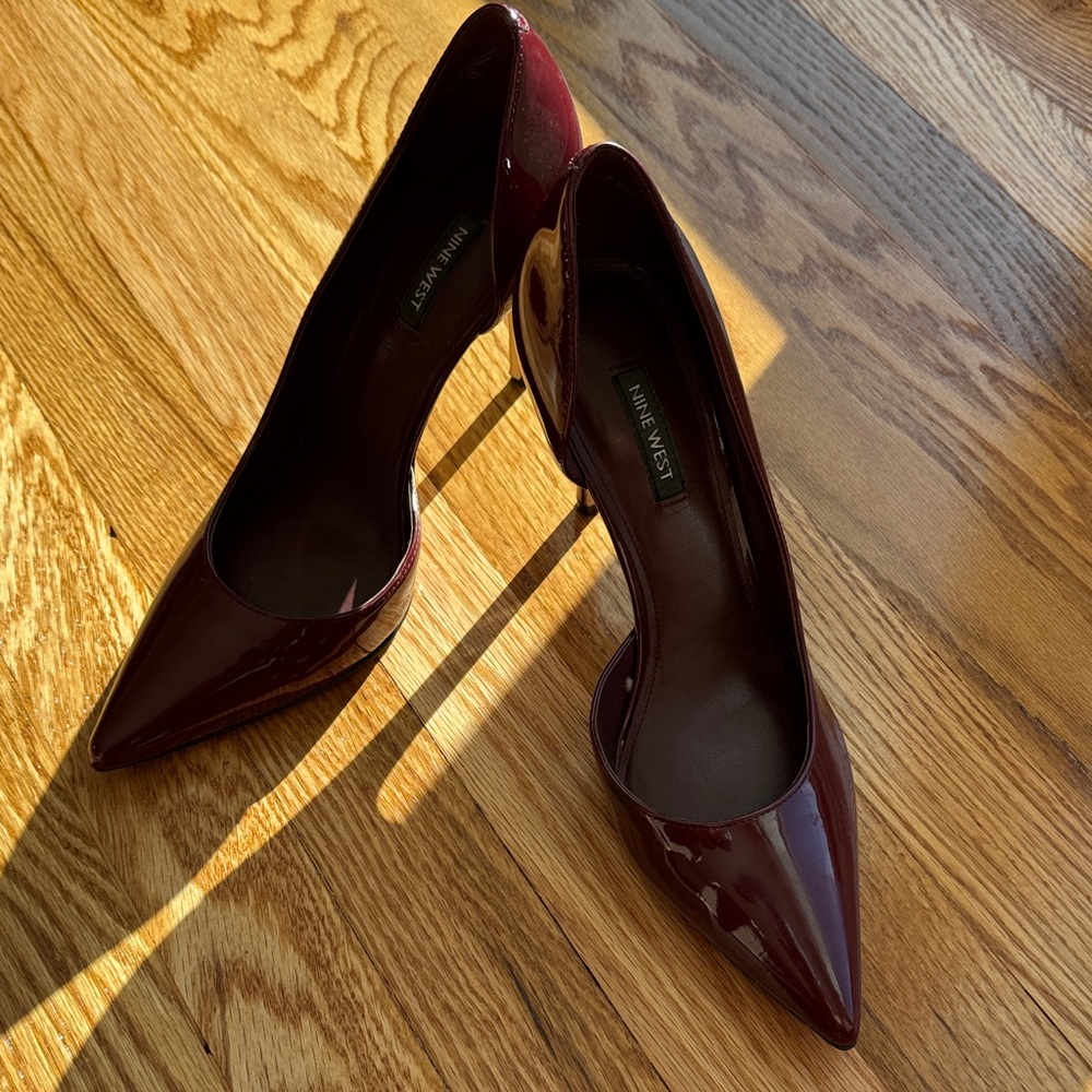 Nine West Women's Burgundy Pumps